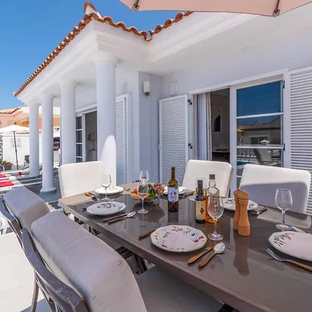 Villa Tiffany 14 *